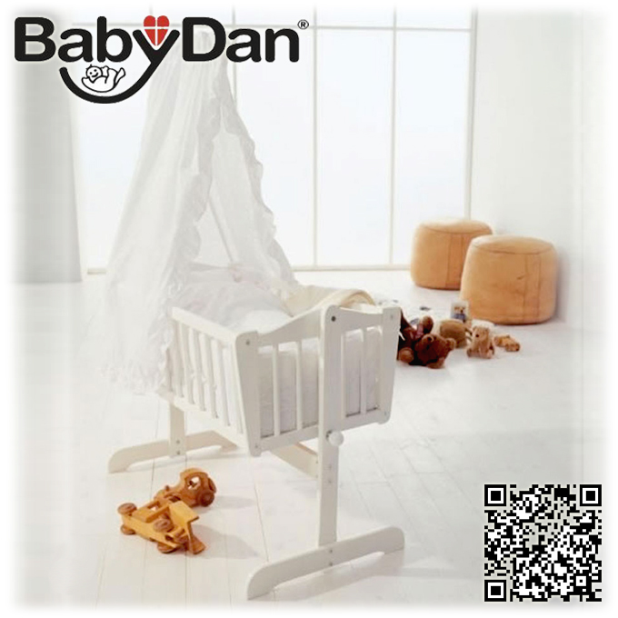 BabyDan Wooden crib Sofie White
