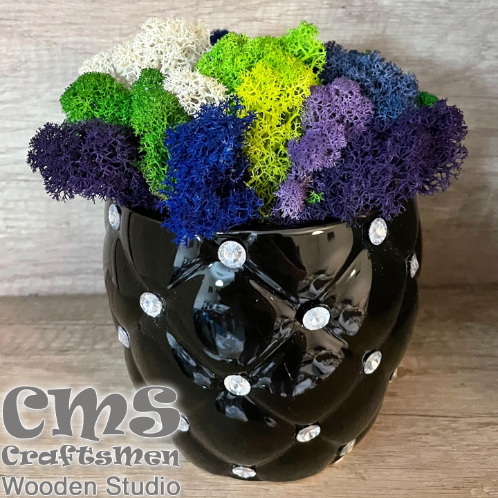 Crafts Men Studio      Black Crystal "Blue/Gree