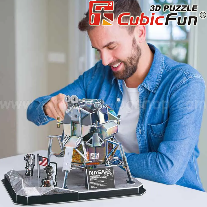 *3D Cubic Fun Puzzles   NASA   Apollo 11 Eagle 93. DS1058h