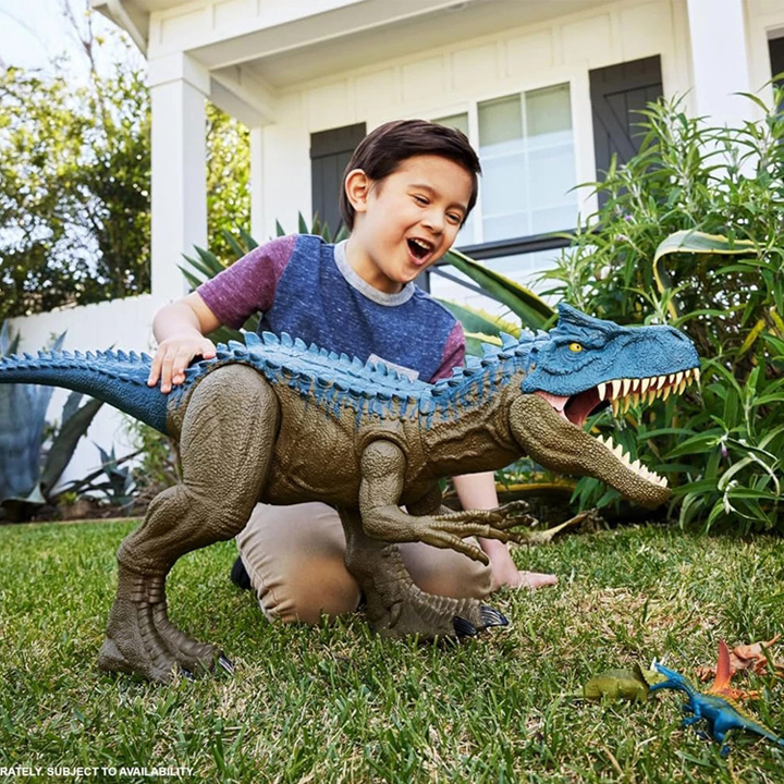 * Jurassic World Dominion™    Colossal Allosaurus HRX53