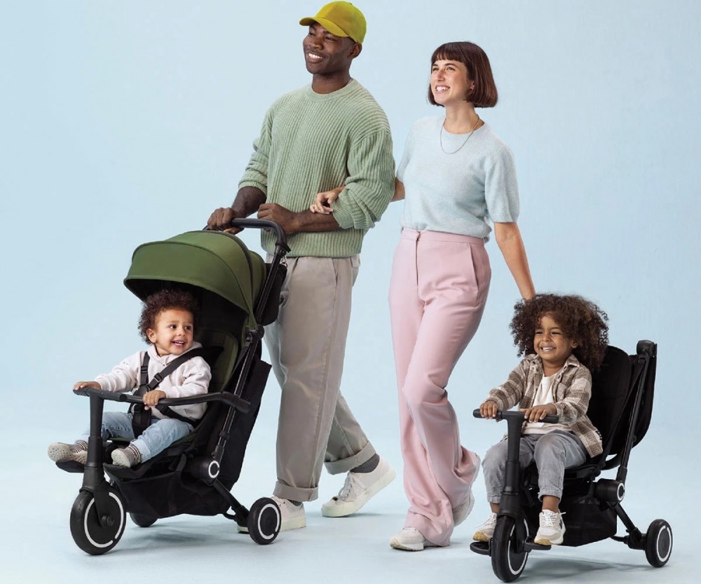   41 SmarTrike Traveler,         . Traveler         6   4 .       , Traveler         (    )      ,      .        ,        Traveler  ,   ,     .        ,               .  ,                6   4 .    Traveler  4 ,           - ,       . 360° XL      360° ,     -     -       .               160 , Traveler      . :     6+  4      22 ;        - 160 ;      ;   / -    ;  ; 4-    UPF 50    ;       ;   :  53.5   105   77.5 ;   :  53.5   71   77.5 ;    :  53.5   28   63 ;  : 6.900 ;  : 8.200 .   1 :     ,          .  2 :            ,   .  3     :        ,        .  4  :      ,         .  5 :  ?  Traveler  ,      .    Traveler -        ,       ,        ;   Traveler                ,    . (    ,         ); Traveler                .      ,     ,   ;  ,            ,          ;   ,        ,            ;  , Traveler    .      , Traveler    ,    ;   XL 360°  , Traveler       , ,        .  41 SmarTrike Traveler,         . Traveler         6   4 .       , Traveler         (    )      ,      .        ,        Traveler  ,   ,     .        ,               .  ,                6   4 .    Traveler  4 ,           - ,       . 360° XL      360° ,     -     -       .               160 , Traveler      . :     6+  4      22 ;        - 160 ;      ;   / -    ;  ; 4-    UPF 50    ;       ;   :  53.5   105   77.5 ;   :  53.5   71   77.5 ;    :  53.5   28   63 ;  : 6.900 ;  : 8.200 .   1 :     ,          .  2 :            ,   .  3     :        ,        .  4  :      ,         .  5 :  ?  Traveler  ,      .    Traveler -        ,       ,        ;   Traveler                ,    . (    ,         ); Traveler                .      ,     ,   ;  ,            ,          ;   ,        ,            ;  , Traveler    .      , Traveler    ,    ;   XL 360°  , Traveler       , ,        .