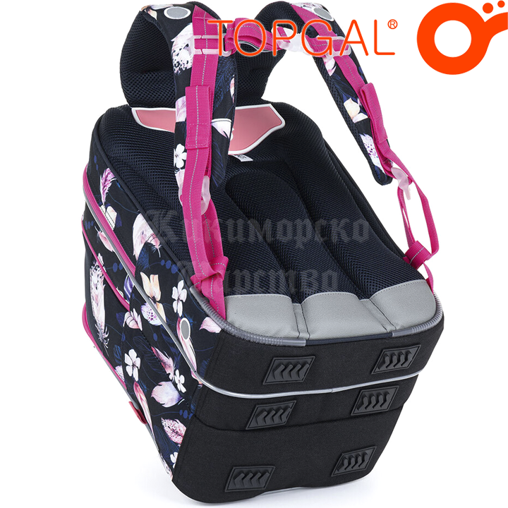  * 2023 Topgal Chilli    COCO 23006 Feathers-1