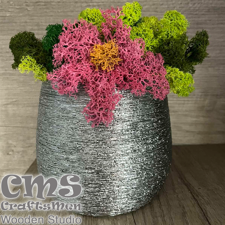 Crafts Men Studio Metal pot with Scandinavian moss "Colored"