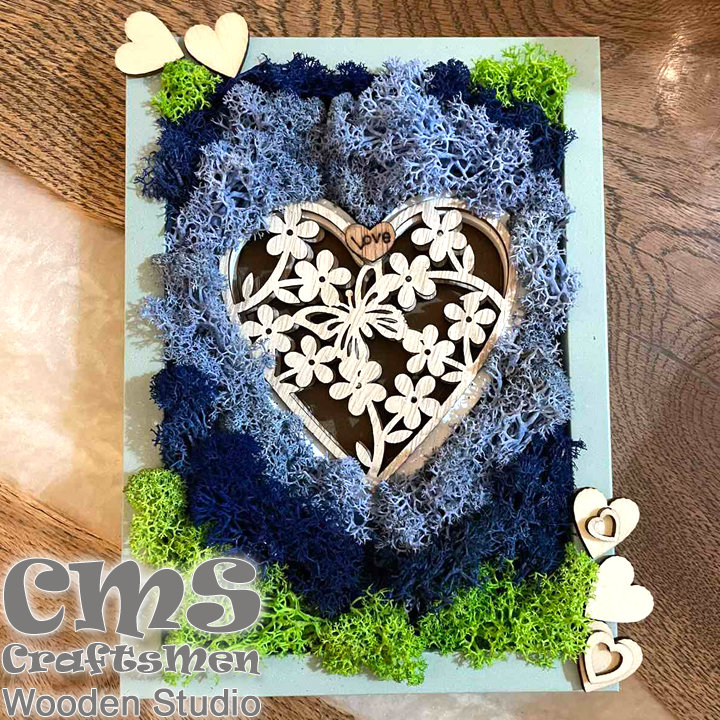 Crafts Men Studio Picture with Scandinavian moss "Flower Heart"
