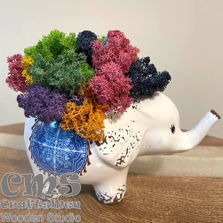 Crafts Men Studio Ceramic elephant with Scandinavian moss "Colorful"